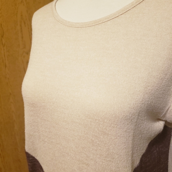 ☀️ 4/$25 … Amal Chevron Knit Top - Picture 6 of 6